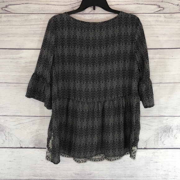 Maurices Embroidered Peasant Top Sz Sm - Picture 8 of 8